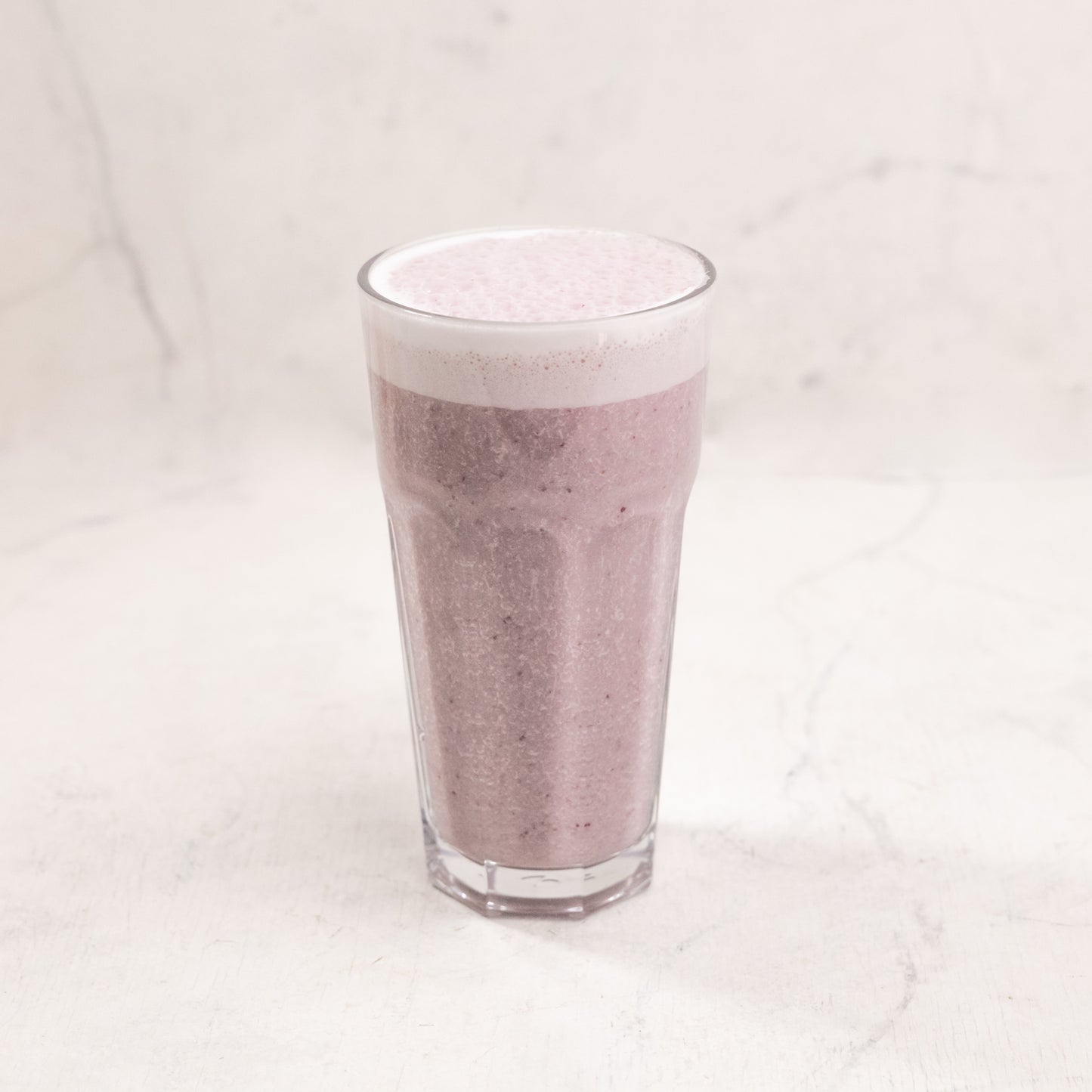 Licuado de banana y arándanos