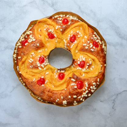 Rosca con crema pastelera