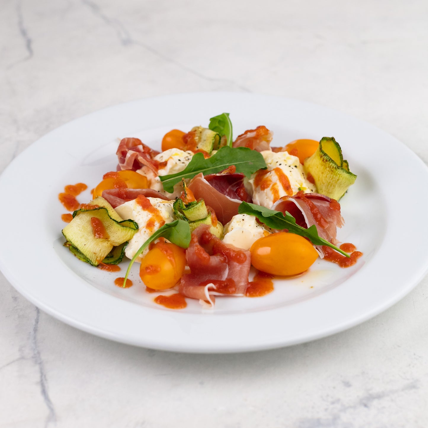 Ensalada de burrata y jamón crudo